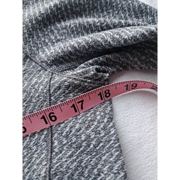 Lululemon Women's Outrun 1/2 Zip Top Hazy Heather Grey Thumbholes Size 8 - Picture 7 of 7